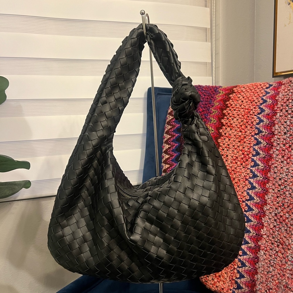 Urban Expressions Black Woven Hobo Bag
